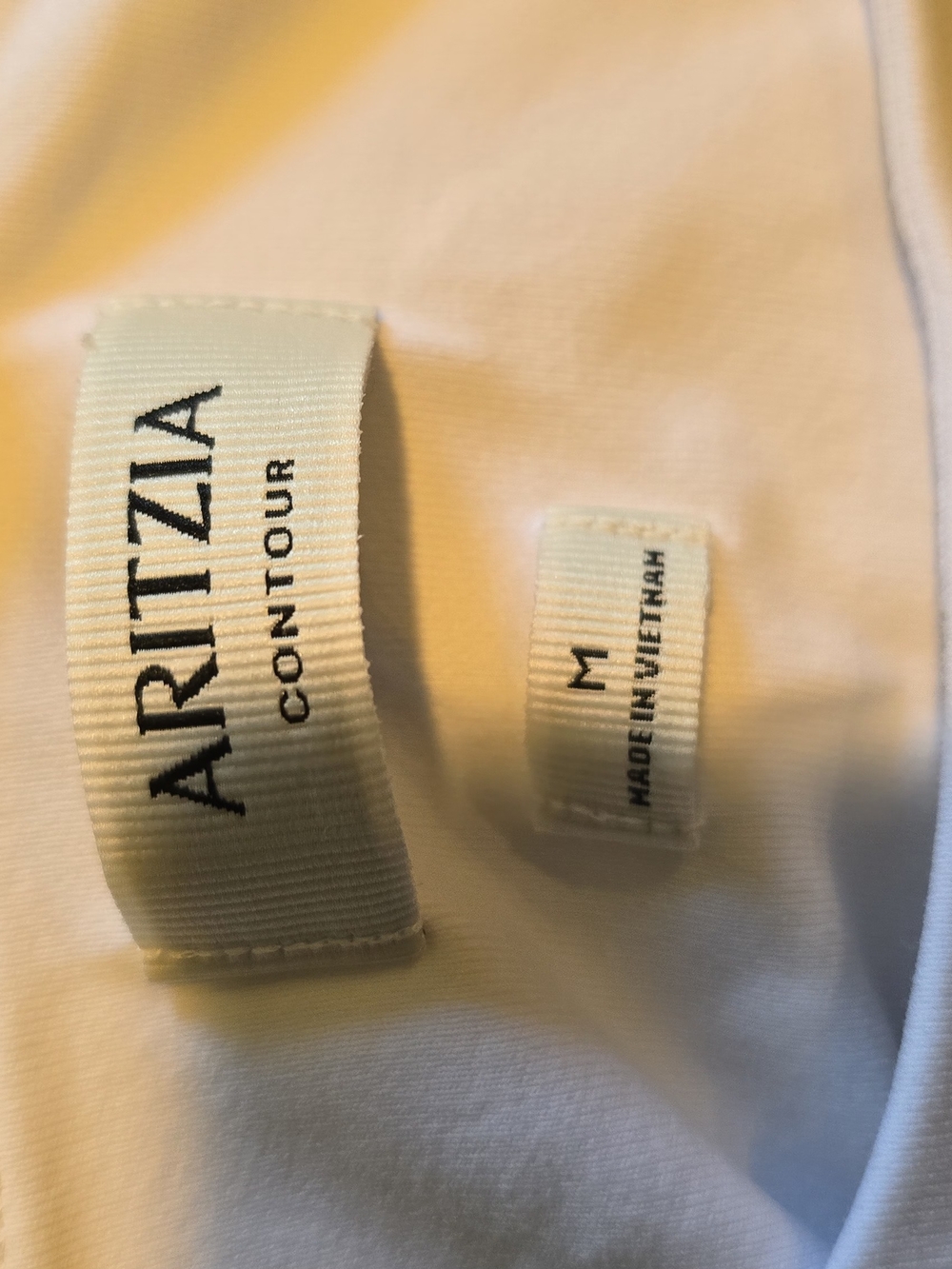 Aritzia Contour Long Sleeve Top  Size Medium - Picture 7 of 8